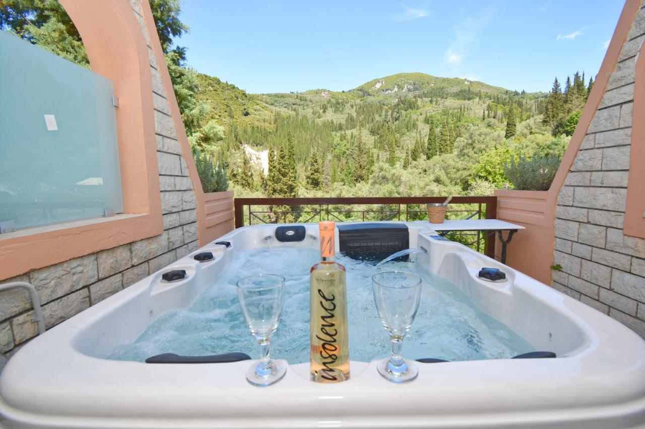Doliva Studio John With Private Jacuzzi * Agios Gordios (Corfu)
